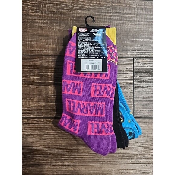 WOW! Funko Pop Marvel The Infinity Saga Neon 3 pk Women’s Socks - Picture 3 of 4